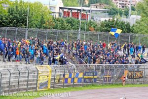 Sport - Calcio - Viterbese - I tifosi gialloblù ad Arezzo