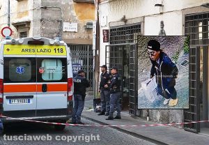 Omicidio in via San Luca - Nel riquadro: Il ragazzo immortalato dalle telecamere