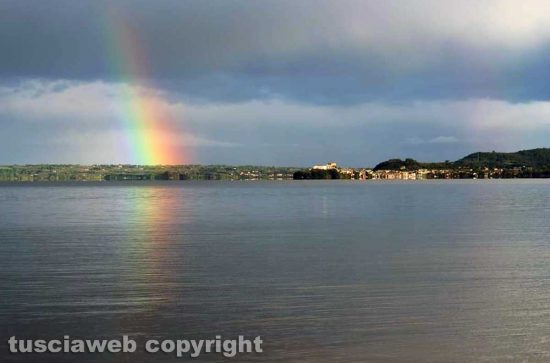 Capodimonte - Arcobaleno sul lago di Bolsena