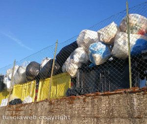 Immondizia alla coop. di Montefiascone