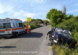 Montefiascone - L'incidente tra le due Mercedes