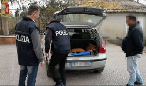 Viterbo - Digos - Matrimoni falsi, denunciati in nove 