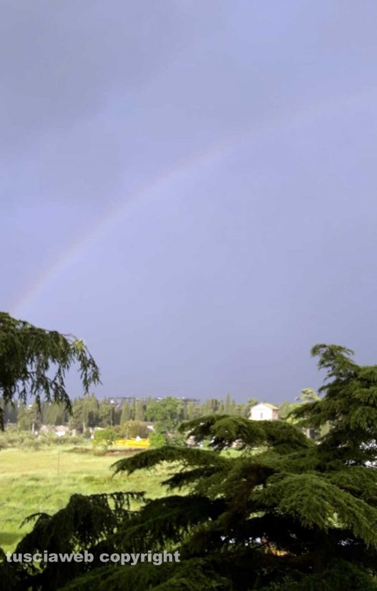 Fine settimana con arcobaleno in città