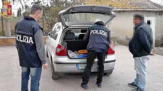 Civita Castellana - Digos - Matrimoni di convenienza per la carta di soggiorno