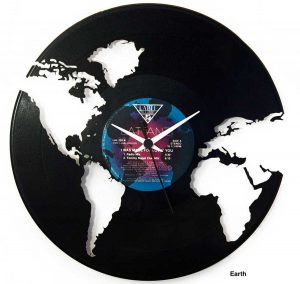 Viterbo - Gli orologi dell'azienda Vinyluse