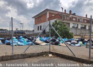 Viterbo - Rifiuti al quartiere Villanova