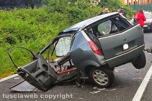 Civita Castellana - Frontale minicar-pick up sulla Flaminia