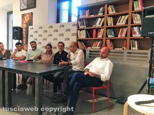 Al teatro Caffeina "Sipari aperti"