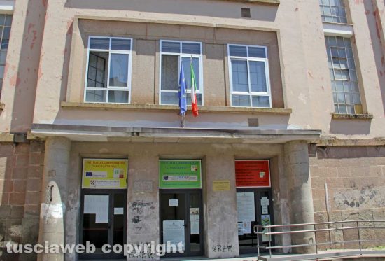 Viterbo - Scuola elementare Fantappiè