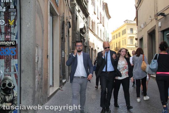 Il rettore al corso in testa al "corteo" per raggiungere la sala Alessandro IV