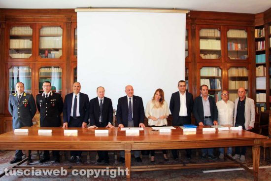 Viterbo - La firma del protocollo di legalità