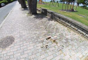 Montefiascone - Il marciapiede sul lungolago