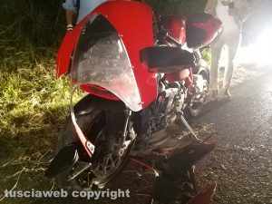 Montefiascone - Moto fuori strada, centauro ferito