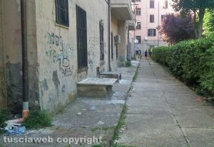 Viterbo - Degrado in viale Bruno Buozzi