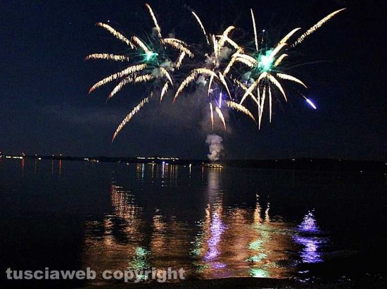 Bolsena - Fuochi d'artificio per la festa di sant'Antonio