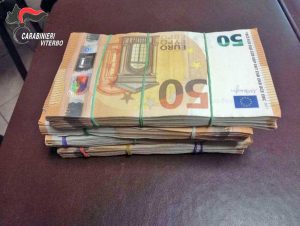 Viterbo - Narcotraffico - Gli oltre 22mila euro sequestrati dai carabinieri