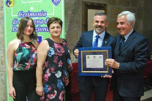 Sport - Calcio - La premiazione degli arbitri viterbesi