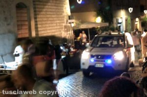 Viterbo - L'intervento del 118 nel centro storico
