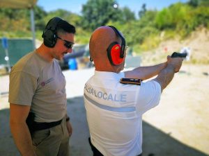 Vasanello - Gli agenti della polizia locale in addestramento allo Shooting club Vasanello