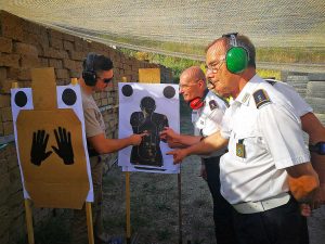 Vasanello - Gli agenti della polizia locale in addestramento allo Shooting club Vasanello
