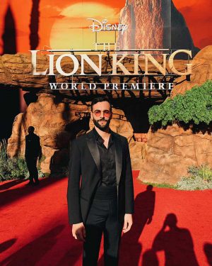 Mengoni alla prima del Re Leone al Los Angeles 