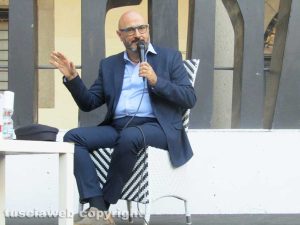 Caffeina - Il giornalista Luigi Ferraiuolo
