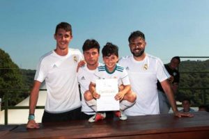 Sport - Calcio - Cristian Deodati con lo staff del clinic Real Madrid