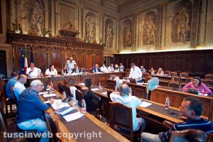 Viterbo - Il consiglio comunale sull'assestamento