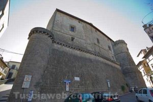Fabrica di Roma - Castello Farnese