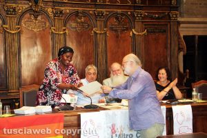 Viterbo - Presentazione della guida ai servizi socio assistenziali