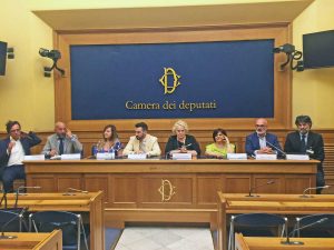 Angelo Giuliani, Lorenzo Opice, Valeria D'Ubaldo, Jacopo Sipari, Katia Ricciarelli, Stefania Pezzopane, Sandro Corelli, Umberto Di Nino 