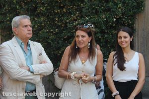 Il sindaco Arena, Alessia Mancini e Martina Spatoliatore