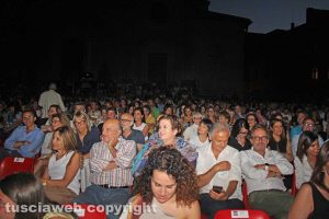 Viterbo - Il pubblico alla serata con Marco Bellocchio e Pierfrancesco Favino
