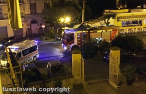 Vetralla - Piazza Marconi - Intervento di vigili del fuoco e 118