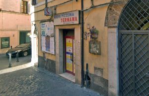 Civita Castellana - La pizzeria interessata dal crollo