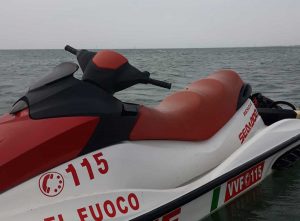 La moto d'acqua dei vigili del fuoco