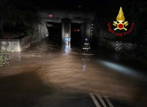 Vigili del fuoco - Sottopasso allagato