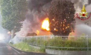 Vicenza - Incendio in un'azienda di vernici