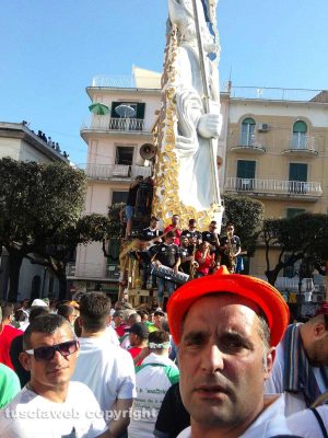 Il facchino di Santa Rosa Simone Fraccaro sposi