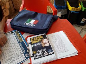 Montalto di Castro - FdI raccoglie firme per le elezioni subito