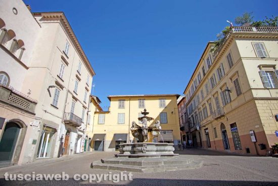 Viterbo - Viterbo - Ferragosto in città - Piazza della Repubblica