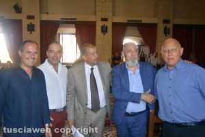 Tarquinia - Da sinistra i sindaci Caci, Pasquini, Giulivi, Tedesco e Testa-(1)