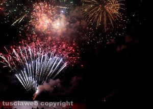 I fuochi d'artificio sul lago di Bolsena