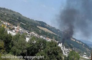 Orte - Incendio allo svincolo autostradale