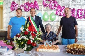 Montalto di Castro - Festeggiati i 100 anni di Nonna Italia
