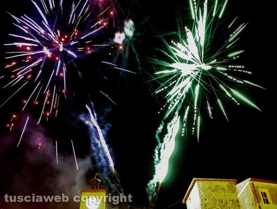 Fuochi d'artificio a Ischia di Castro