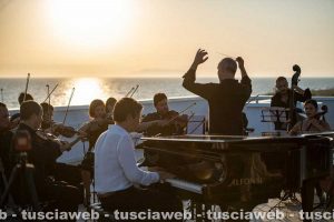 Tarquinia - Un momento di “Emozioni in musica sul mare al tramonto”