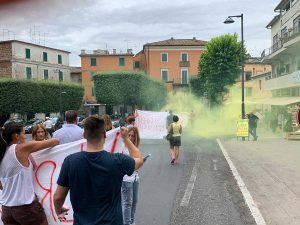 Capranica - Manifestazione dell'associazione A testa alta