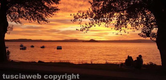 Montefiascone - Tramonto sul lago di Bolsena