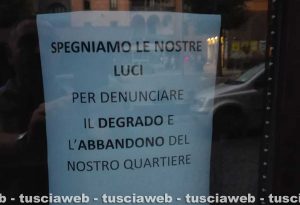 Viterbo - Lite in via Cairoli - I negozianti protestano spegnendo le luci